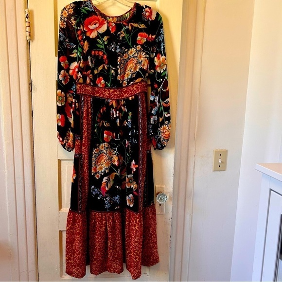 Dresses & Skirts - NEW Anthropologie Black Motif Boho Floral Velvet Trim Midi Dress Sz OUS Lined